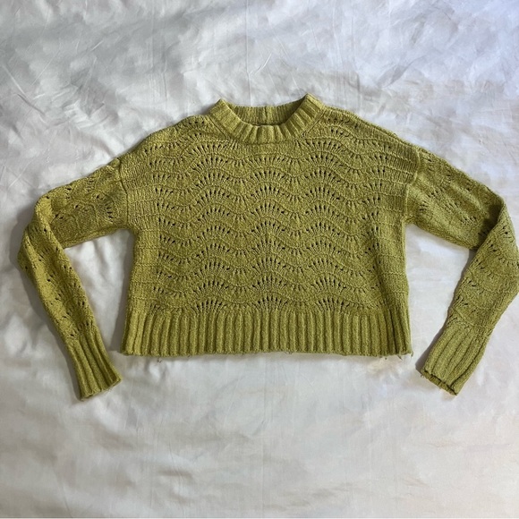 American Eagle Cropped Knit Sweater - Picture 2 of 9
